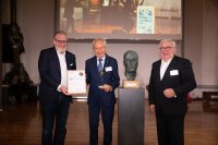 Prof. Dr. Dr. h.c. mult. August-Wilhelm Scheer mit Rudolf-Diesel-Medaille ausgezeichnet