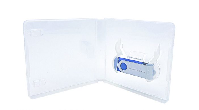 Wieder im Sortiment bei Kronenberg24.de: Transparenten USB-Box mit Fach für Einleger