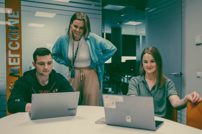 Softwareentwicklung von Mensch zu Mensch – jetzt auch in DACH