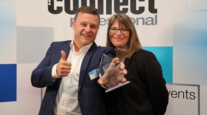 Vertiv Liebert GXT5 Lithium-Ion USV zum „Product of the Year“ gekürt Vertiv Liebert GXT5 Lithium-Ion USV zum „Product of the Year“ gekürt