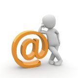 Eine Domain für die Webseite – eine Domain für E-Mail