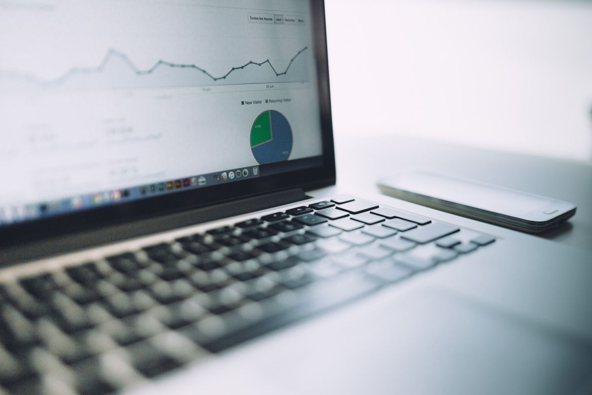 KnallBlauMedia revolutioniert digitales Marketing mit innovativem „Marketing-as-a-Service“ Konzept