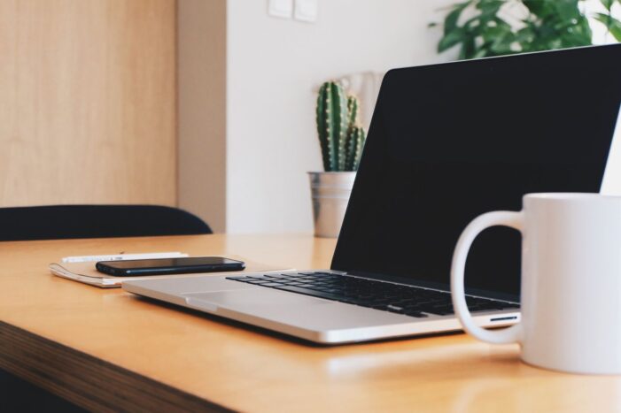 Max Weiss über Networking 2.0: Digitale Beziehungen als Schlüssel zu echten Geschäftschancen Max Weiss über Networking 2.0: Digitale Beziehungen als Schlüssel zu echten Geschäftschancen