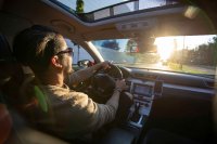 TÜV Rheinland: Blendung durch tiefstehende Sonne lässt sich vermeiden TÜV Rheinland: Blendung durch tiefstehende Sonne lässt sich vermeiden