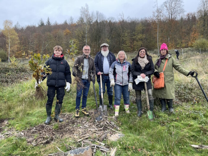abresa pflanzt Bäume zur Kompensation von CO2