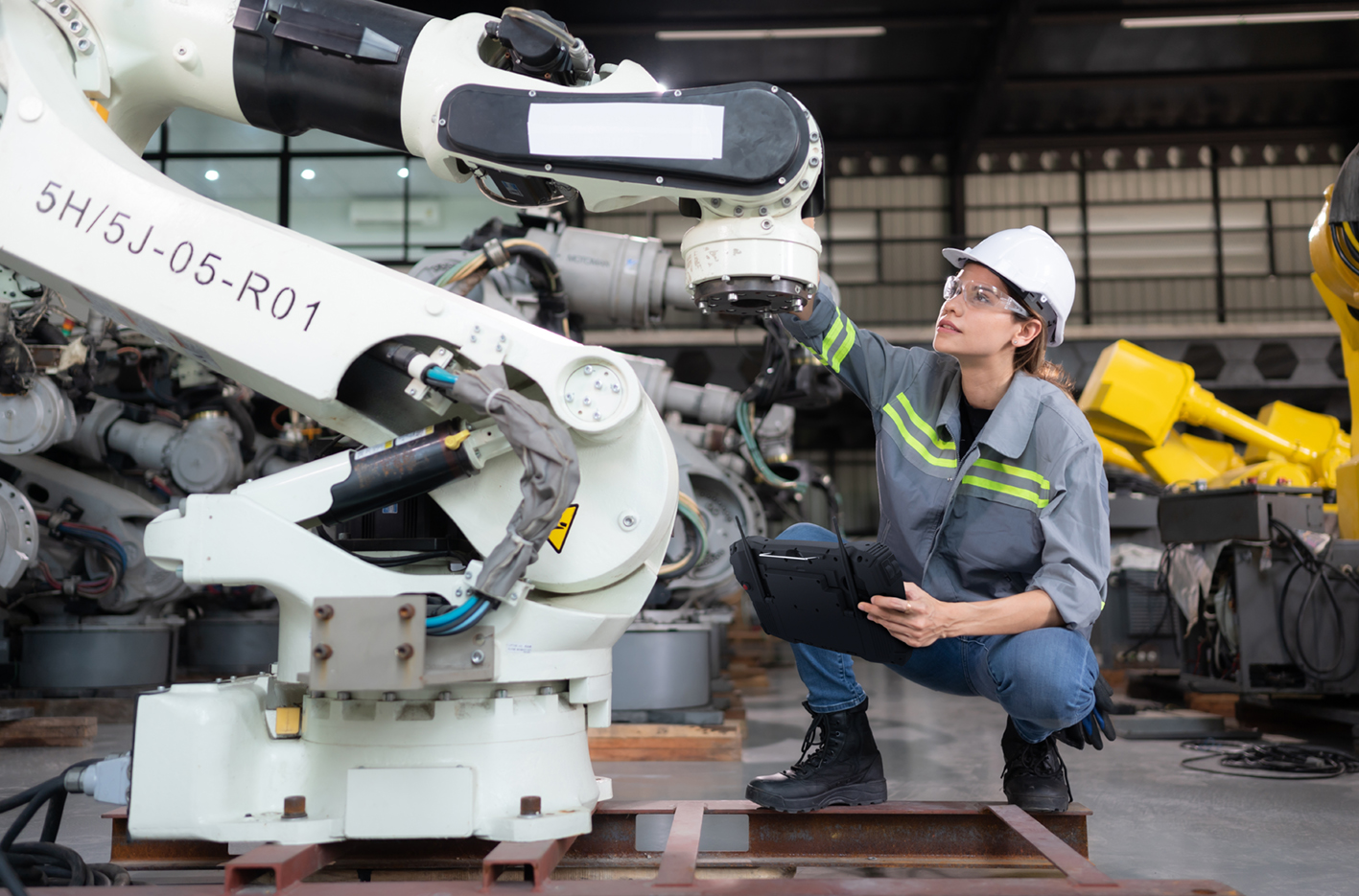 Zentrale Intelligenz: Robotersteuerungslösungen Zentrale Intelligenz: Robotersteuerungslösungen