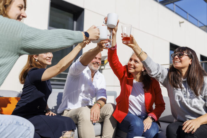 b.telligent ist offizieller „AWS for Data“ Partner