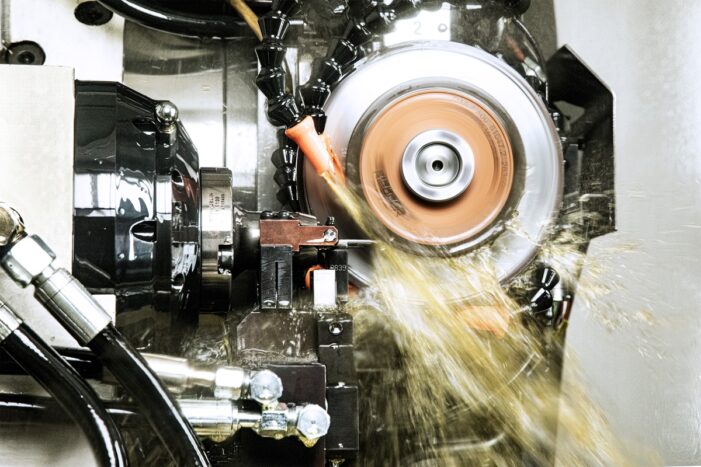 vhf tools reduziert Planungsaufwand von zwei Tagen auf zwei Stunden – mit APS von DUALIS