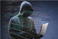 Bleiben Sie auch 2025 cybersicher– mit emtrion emCVE-Watch!
