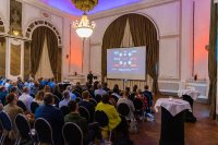 Wie Unternehmen und Verwaltungen von KI profitieren: Ein Rückblick auf das assono KI-Forum 2025