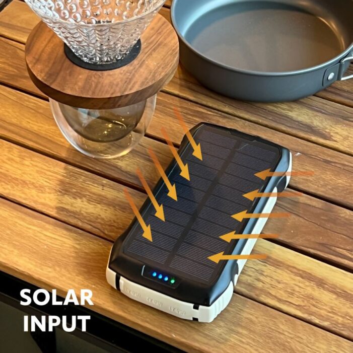 Sonnenenergie to go – mit Solar-Powerbanks und faltbaren Solar-Panels von Vinnic