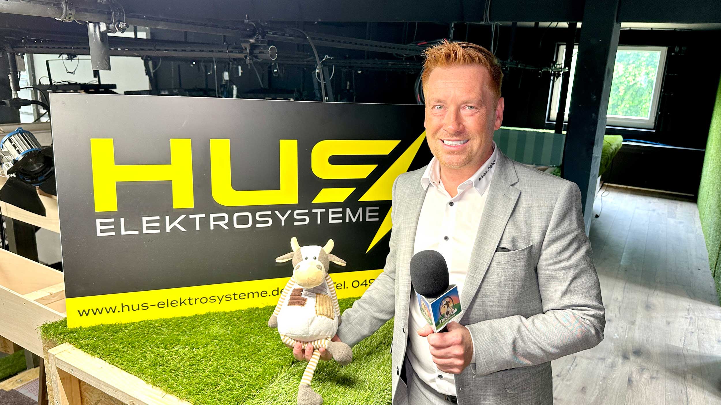 HUS Elektrosysteme vernetzt TV-Studio der „Trude Kuh“ Vereinsförderung Saterland HUS Elektrosysteme vernetzt TV-Studio der „Trude Kuh“ Vereinsförderung Saterland