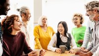 Wissen teilen, Wandel gestalten: Warum Events den Generationendialog brauchen
