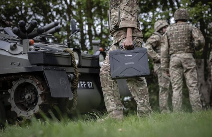 Robuste IT für den Feldeinsatz: TOUGHBOOK macht militärische Fahrzeuge zu mobilen Einsatzzentralen