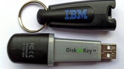 CBL Datenrettung: Rabattaktion zum 25. Geburtstag des USB-Sticks
