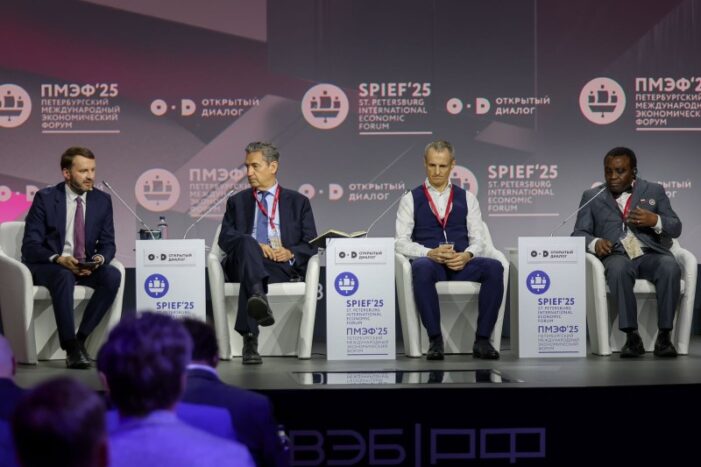 Shaping a New Platform for Global Growth bei offenem Dialog im Rahmen des SPIEF-2025 diskutiert