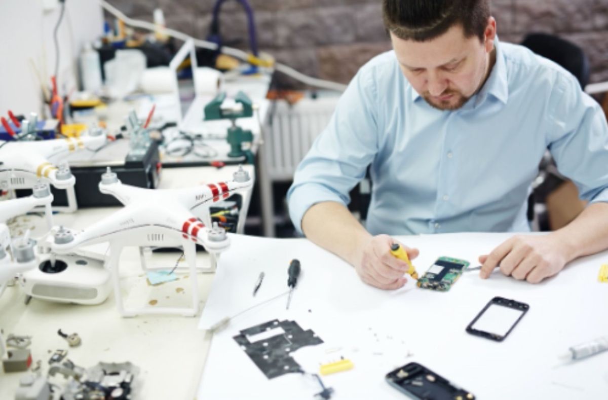 Ihr professioneller Partner für Handy- und iPhone Reparatur in Düsseldorf Ihr professioneller Partner für Handy- und iPhone Reparatur in Düsseldorf