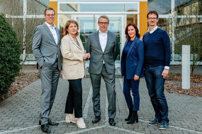 SEF Smart Electronic Factory e.V. mit neuem Vorstand SEF Smart Electronic Factory e.V. mit neuem Vorstand