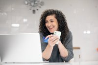 Umfrage: Künstliche Intelligenz löst Christkind und Weihnachtsmann ab Umfrage: Künstliche Intelligenz löst Christkind und Weihnachtsmann ab