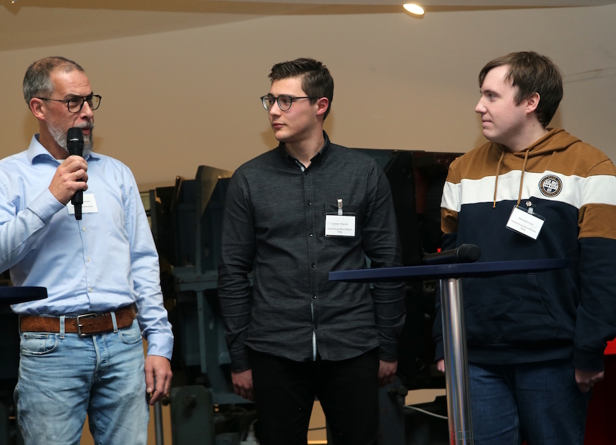 Erfolgreicher Themenabend „KI, Cyber & Co. – Wie viel Zukunft steckt in der Digitalisierung?“ im Deutschen Museum Bonn Erfolgreicher Themenabend „KI, Cyber & Co. – Wie viel Zukunft steckt in der Digitalisierung?“ im Deutschen Museum Bonn