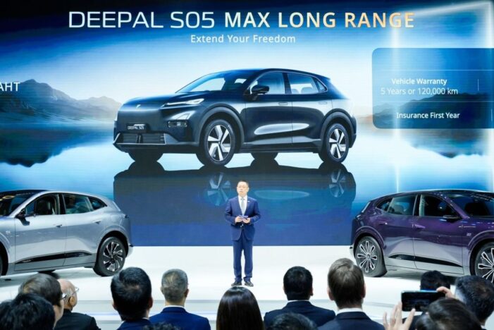 Changan präsentiert vollständige Palette New-Energy-Fahrzeugen auf der Thailand International Motor Expo 2025