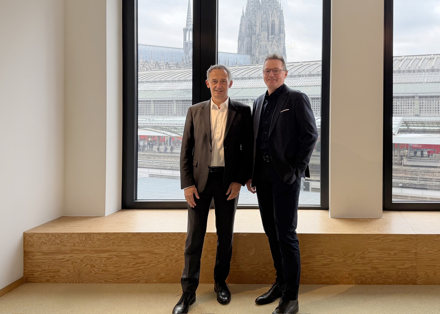 Catena-X trifft Factory-X: GEC und Cofinity-X realisieren Showcase für interoperablen Datenaustausch Catena-X trifft Factory-X: GEC und Cofinity-X realisieren Showcase für interoperablen Datenaustausch