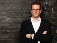 Kollege KI in der Praxis: Vier Beispiele, wie digitale Agenten den Alltag in der Fertigung erleichtern