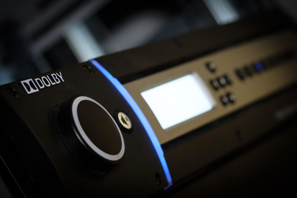Kinosound im Wohnzimmer: KINOFANS klärt auf, wann sich Dolby Atmos zu Hause wirklich lohnt