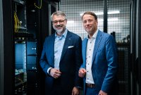 Stadtwerke Schwerin und WEMAG einigen sich auf Neuordnung ihrer Telekommunikationsaktivitäten Stadtwerke Schwerin und WEMAG einigen sich auf Neuordnung ihrer Telekommunikationsaktivitäten