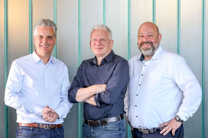 CONTACT Software und team neusta gestalten Transformation CONTACT Software und team neusta gestalten Transformation