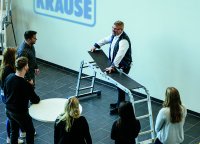 Sicherheit beginnt mit Wissen: Praxisnahe Schulungen für den sicheren Einsatz von Steigtechnik Sicherheit beginnt mit Wissen: Praxisnahe Schulungen für den sicheren Einsatz von Steigtechnik