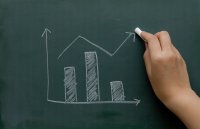 KI trifft Learning Design: Wie intelligente Assistenzsysteme die Kursentwicklung revolutionieren KI trifft Learning Design: Wie intelligente Assistenzsysteme die Kursentwicklung revolutionieren