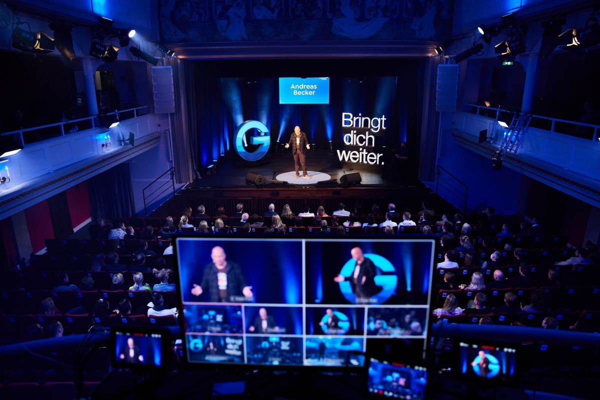 Keynote „Kulturwandel mit KIck“: Künstliche Intelligenz braucht kulturelle Intelligenz
