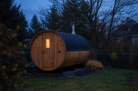 Außensauna und Strompreis: Was ein Saunagang im eigenen Garten bei 40,55 Cent je Kilowattstunde tatsächlich kostet — und woran sich sparen lässt