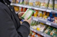Fertigprodukte im Nährwertvergleich: Max Rubner-Institut wertet mehr als 7.000 Erzeugnisse aus und misst sinkende Salzgehalte bei steigendem Fett Fertigprodukte im Nährwertvergleich: Max Rubner-Institut wertet mehr als 7.000 Erzeugnisse aus und misst sinkende Salzgehalte bei steigendem Fett