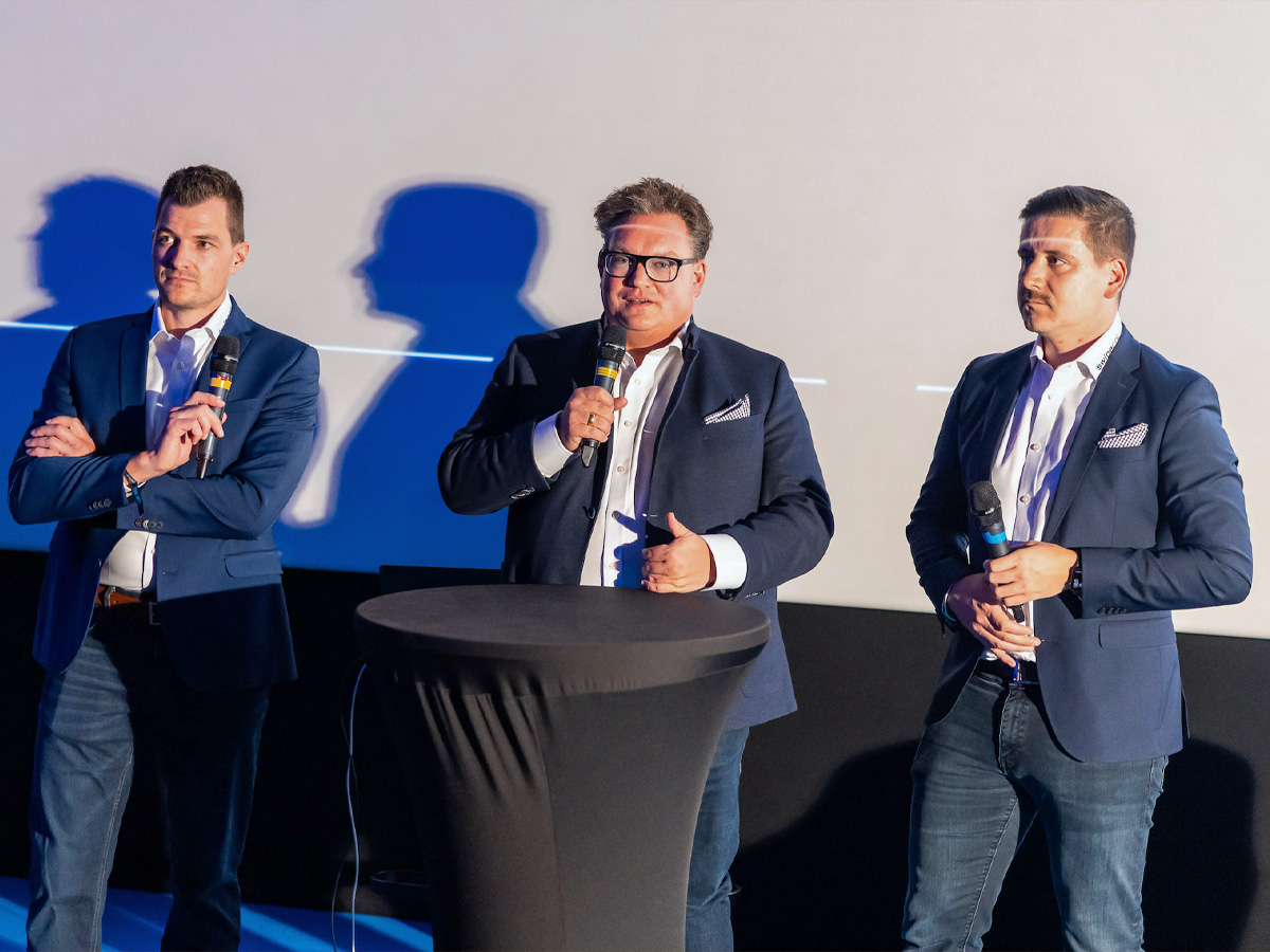 7 TAGE LIVE. ÜBER 2.500 MATCHES. Vom Mittelstand für den Mittelstand 7 TAGE LIVE. ÜBER 2.500 MATCHES. Vom Mittelstand für den Mittelstand