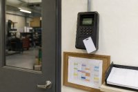 Arbeitszeiterfassung vier Jahre nach dem Bundesarbeitsgericht: Die Pflicht gilt, die Form bleibt offen, eine Neuregelung ist bisher nur ein Entwurf Arbeitszeiterfassung vier Jahre nach dem Bundesarbeitsgericht: Die Pflicht gilt, die Form bleibt offen, eine Neuregelung ist bisher nur ein Entwurf