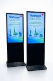itworx-pro GmbH stattet GEOTOOL mit LionDATA Digital Signage Stelen für Messeauftritte aus